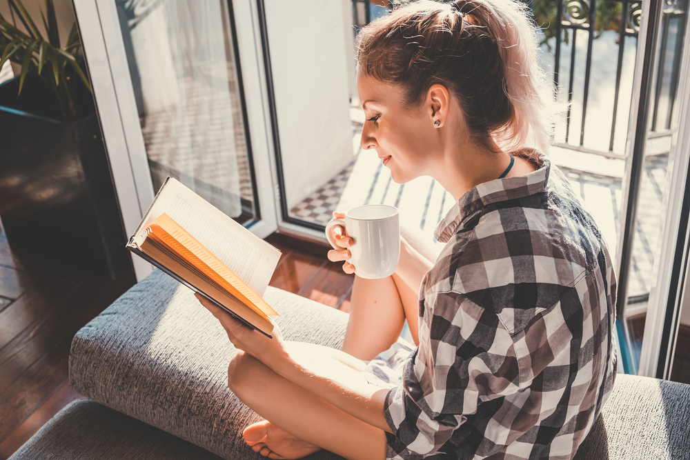 Raamatute lugemine aitab stressi maandada: siit leiad nimekirja parimatest hea tuju raamatutest thumbnail