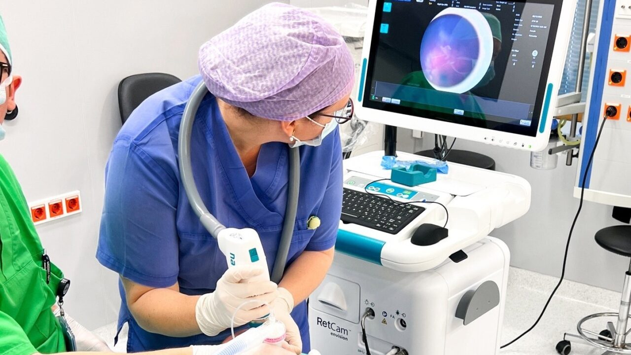 Kliinikumi silmakliiniku väikeste patsientide ravis on kasutusel uus seade thumbnail